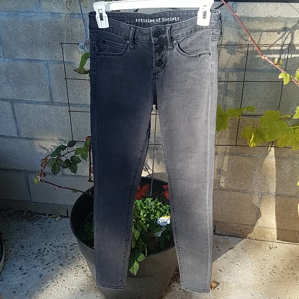 Black skinny jeans
